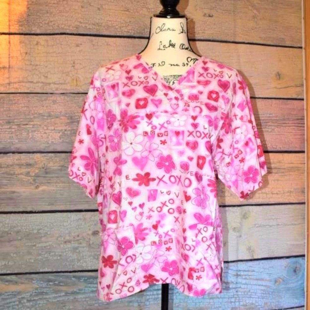 Peaches Pink Scrub Top Pockets Hearts Hugs & Kisses XO's Love Valentine's 3X